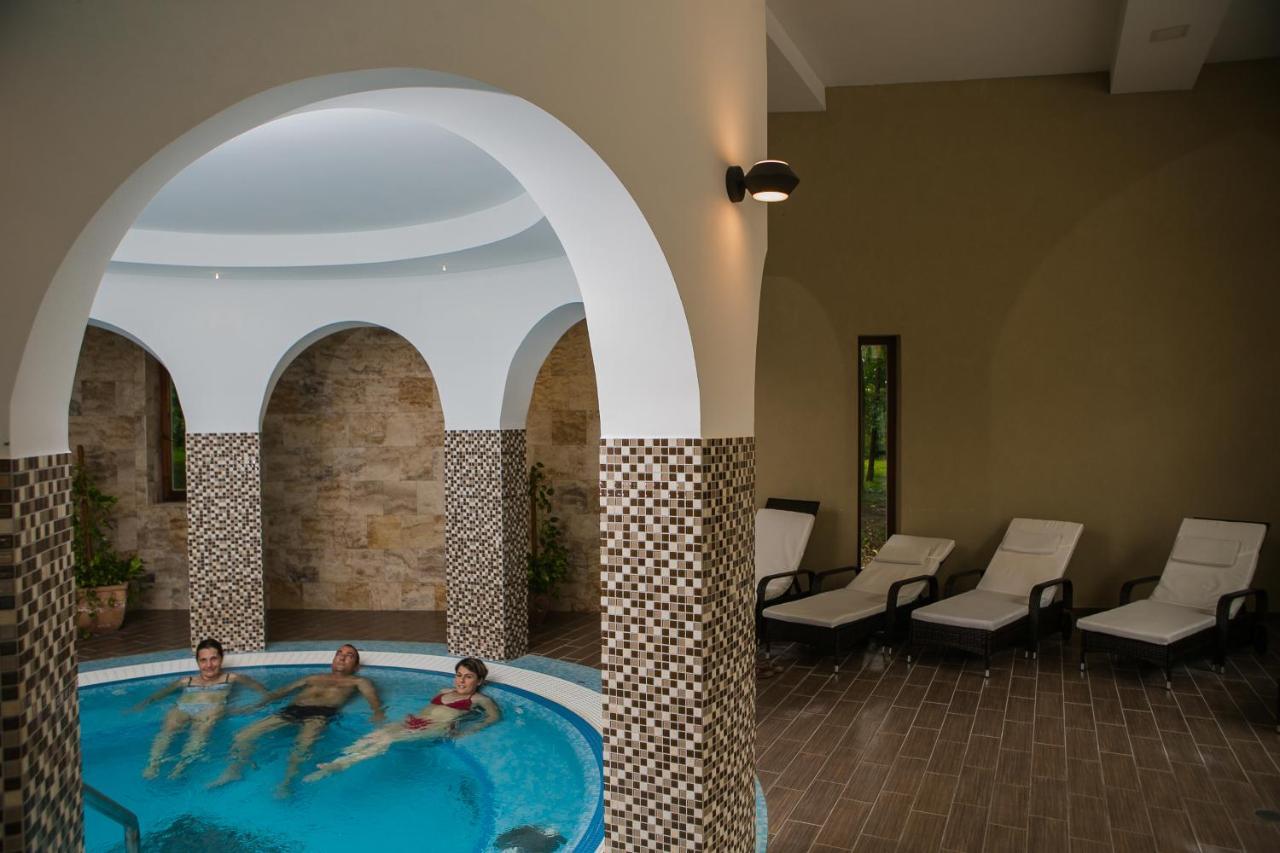 Fonix Wellness Resort Csitár Екстериор снимка